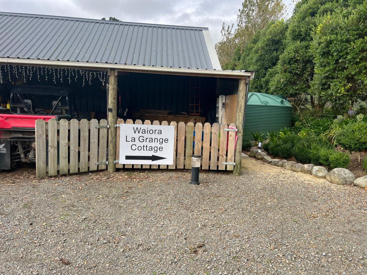 Waiora La Grange Cottage Otaki Exterior photo